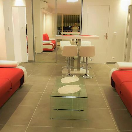 Superbe 3P 2Chambres, 2Terrasses Cannes Centre-Ville, 4 Min A Pied De La Croisette Sas-Meredith Loc Dış mekan fotoğraf